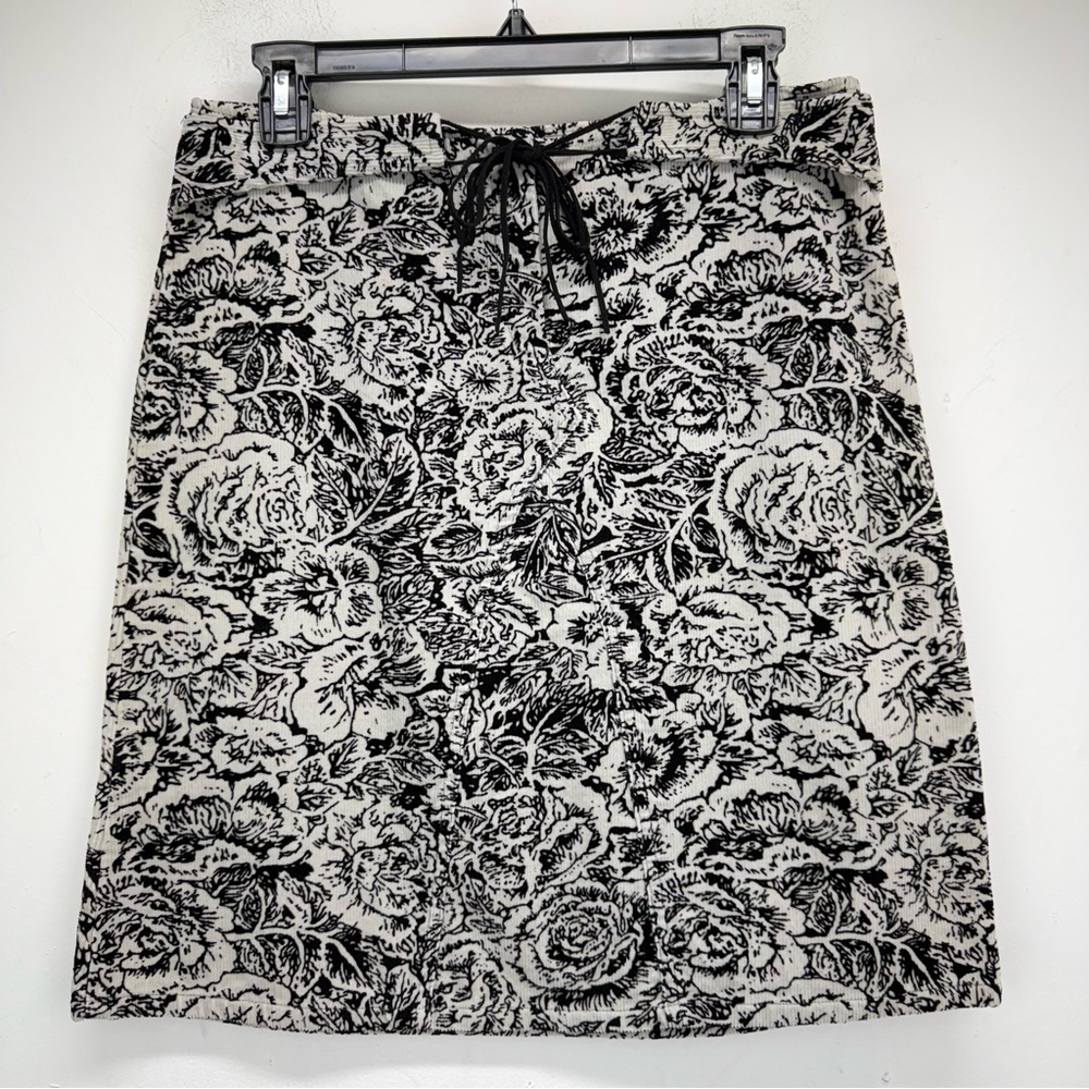 To The Max size 5 Juniors White Black Floral Corduroy Cottagecore A-line Skirt